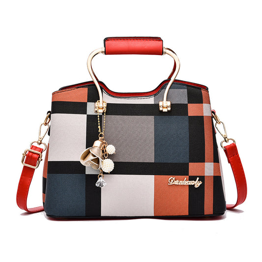 Women's Colorblock Plaid Pattern Pendant Decor Shoulder Bag - A Stylish & Chic Handbag for Any Occasion!