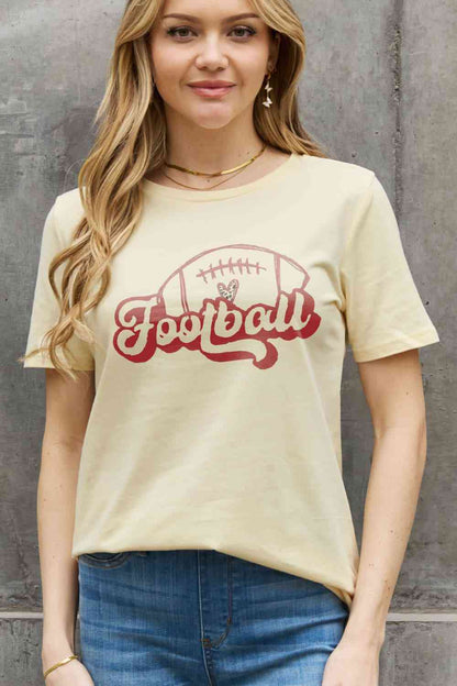 T-shirt en coton graphique Simply Love FOOTBALL pleine taille