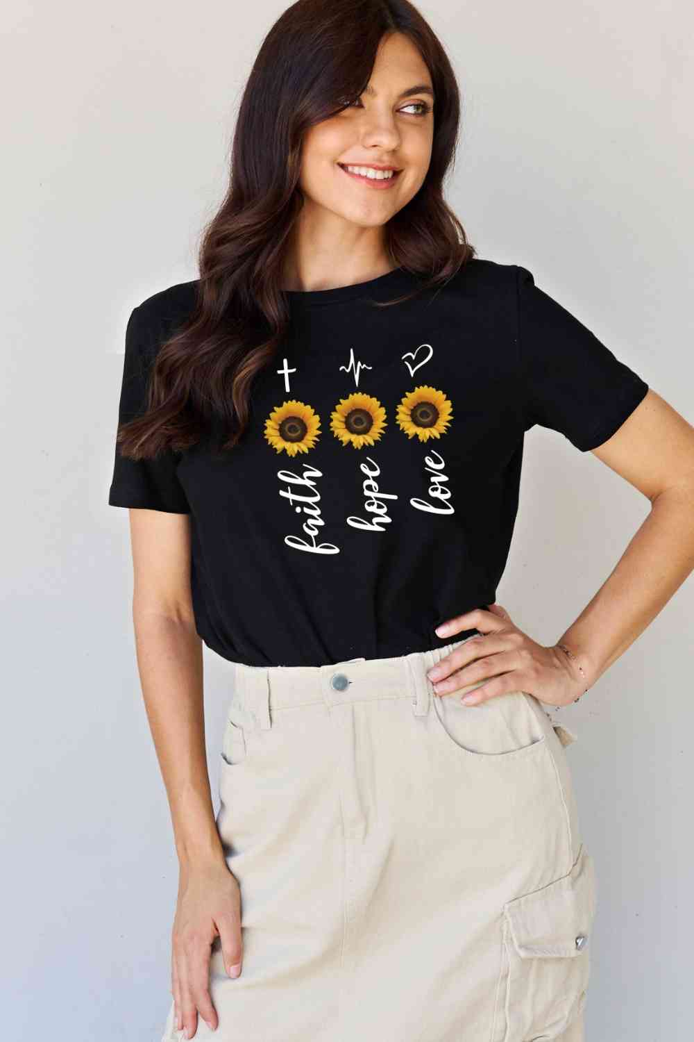 Simply Love T-shirt graphique tournesol pleine taille