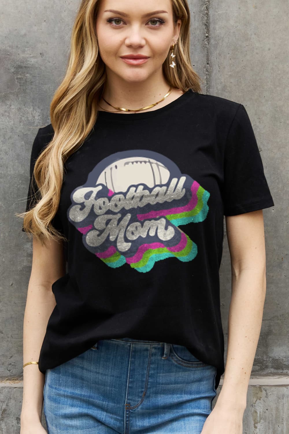 Simply Love T-shirt en coton graphique FOOTBALL MOM pleine taille