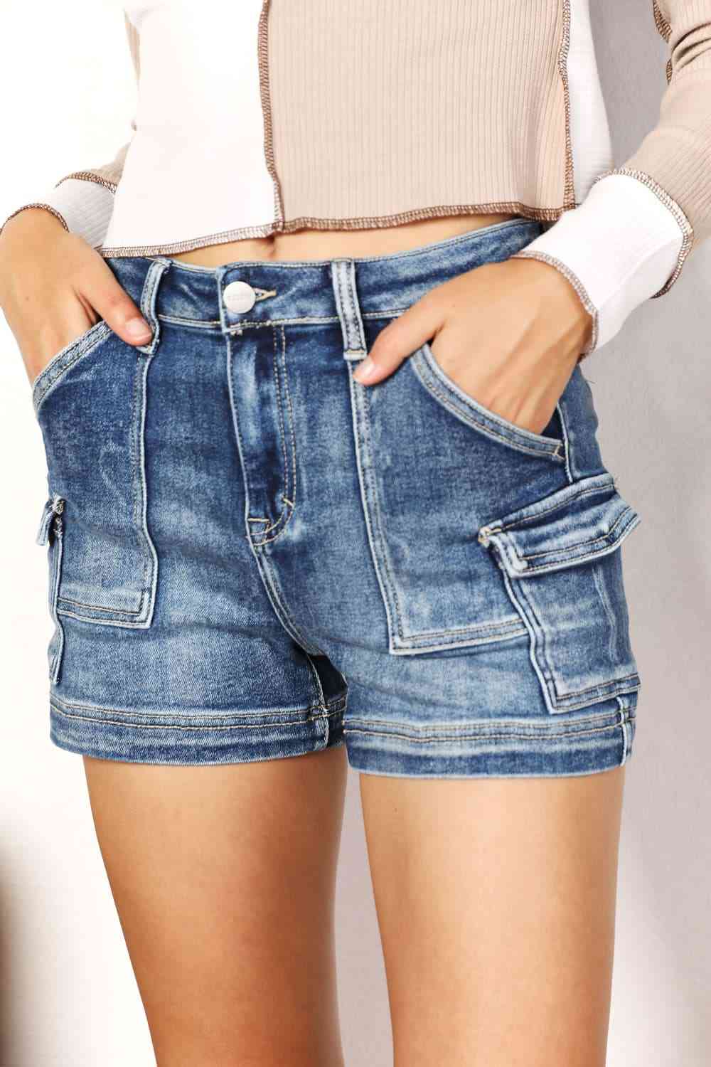 RISEN Short taille haute à poches cargo latérales pleine taille