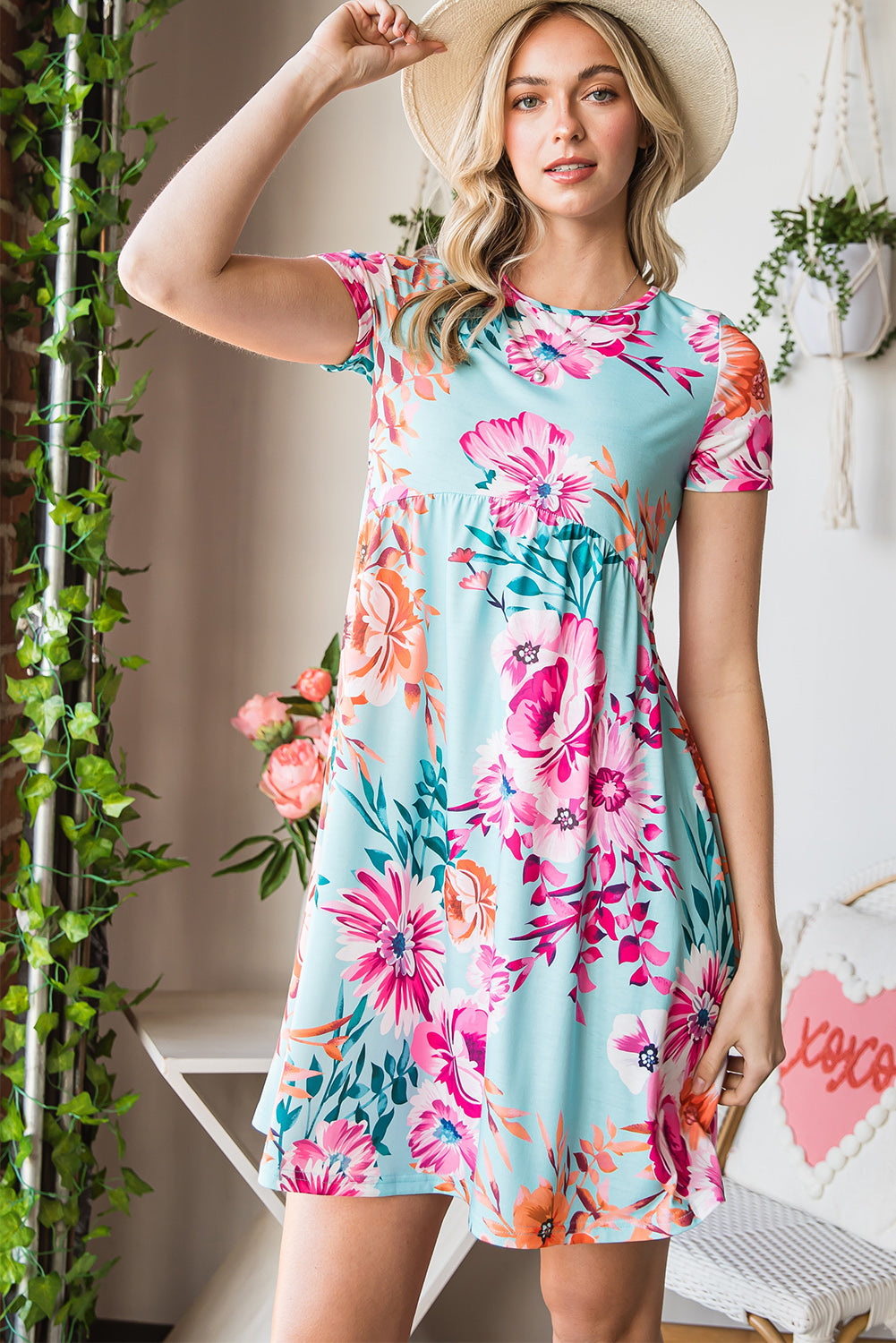 Floral Round Neck Short Sleeve Mini Dress