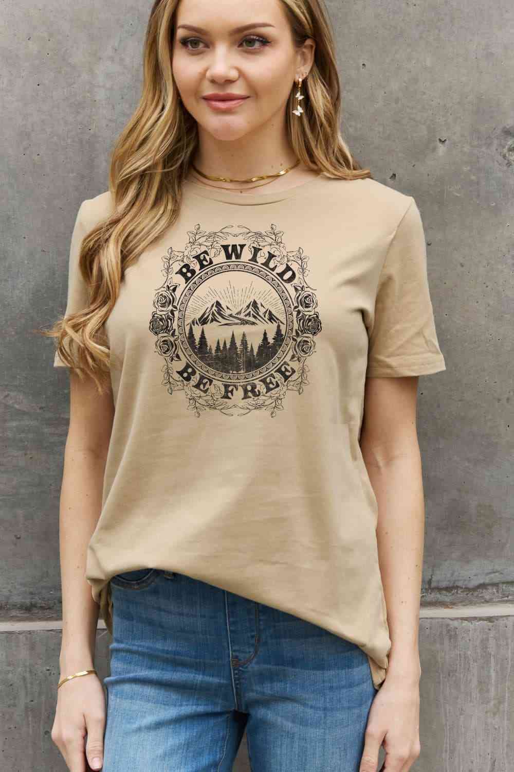 Simply Love T-shirt en coton graphique pleine taille BE WILD BE FREE