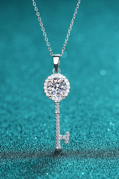 Collier pendentif clé Moissanite