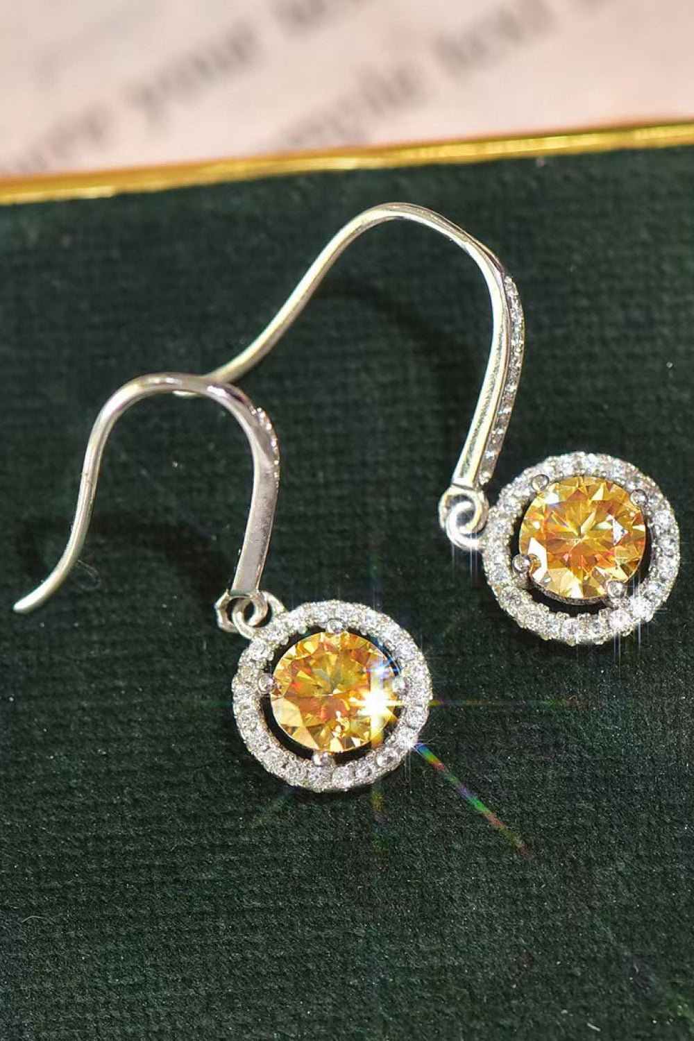 Boucles d'oreilles pendantes en moissanite 2 carats plaquées platine