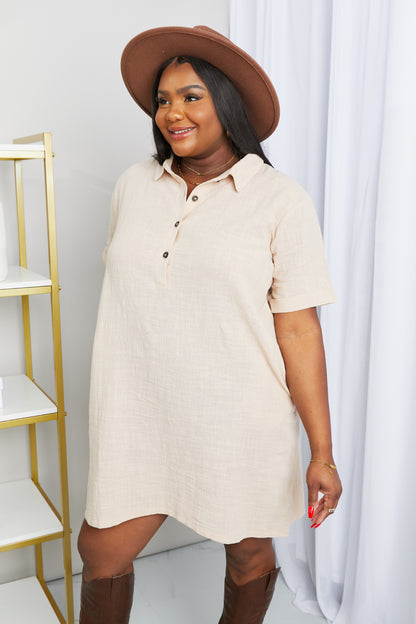 Robe demi-bouton en gaze pleine taille Zenana Iconic Scene en Dusty Blush