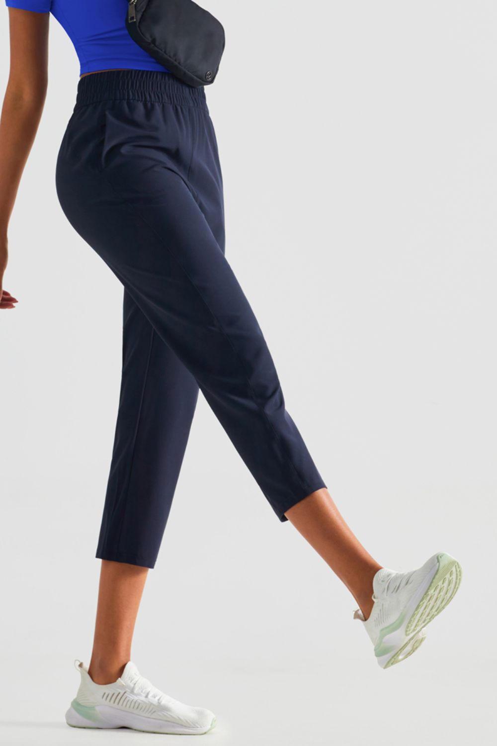 Elastic Waist Cropped Sports Pants