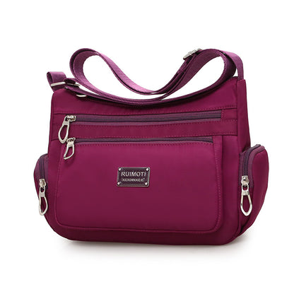 Women's Large Capacity Waterproof Shoulder Bag - The Perfect Accessory for Any Outfit!