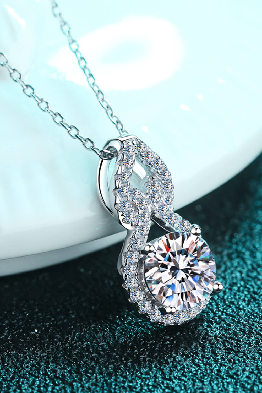 Collier pendentif moissanite 1 carat