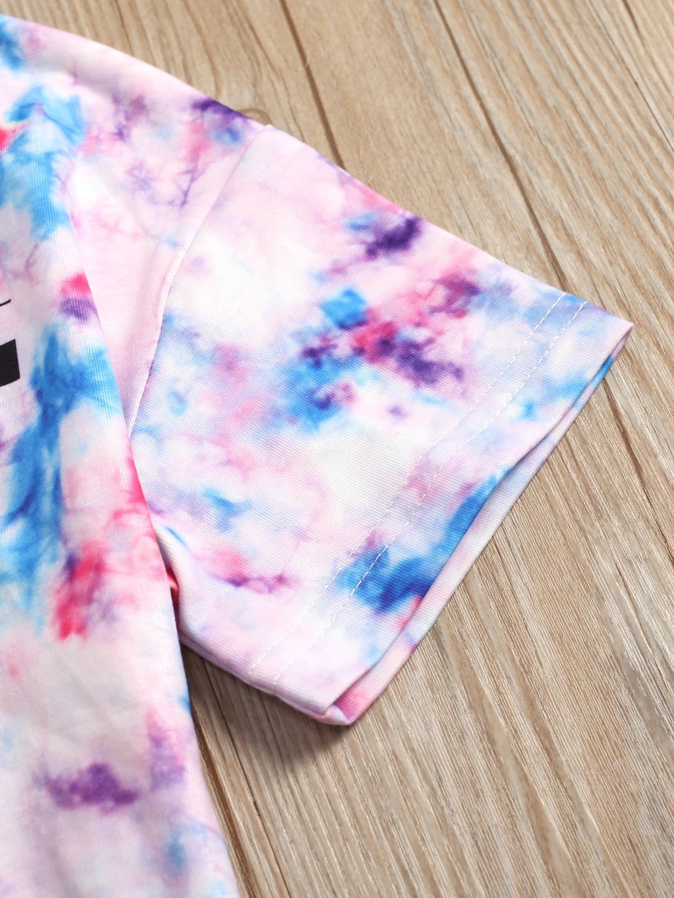 Graphic Tie-Dye Round Neck Short Sleeve Tee