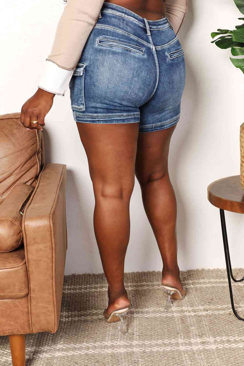 RISEN Short taille haute à poches cargo latérales pleine taille