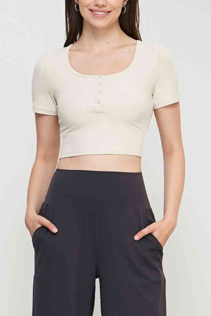 Round Neck Short Sleeve Cropped Sports Top