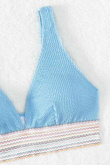 Ensemble de maillot de bain échancré à texture contrastée