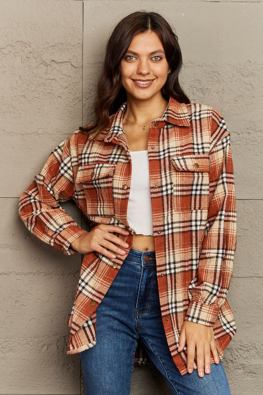 Veste boutonnée à manches longues et col à carreaux pleine taille Ninexis