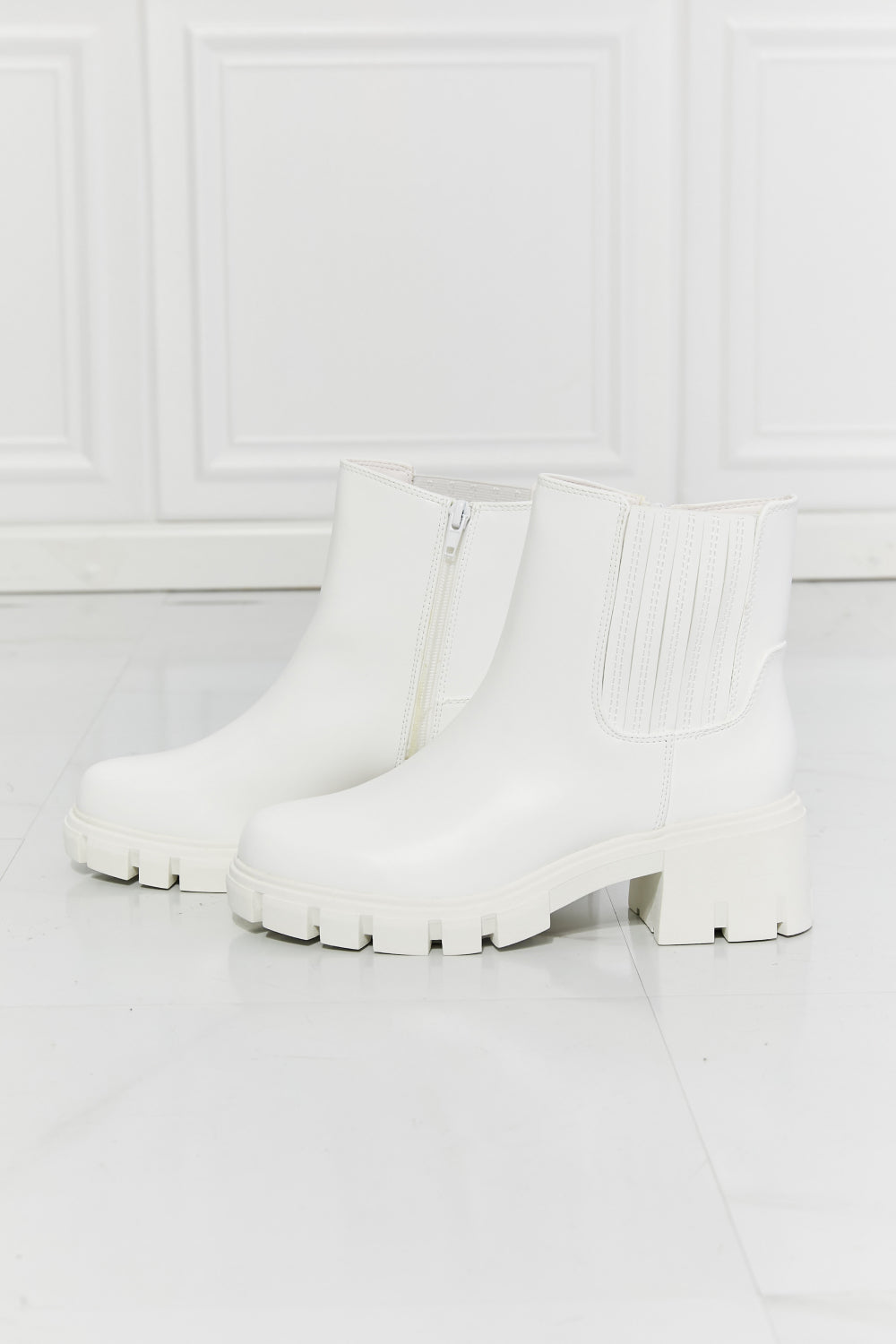 Botas Chelsea blancas con suela Lug What It Takes de MMShoes