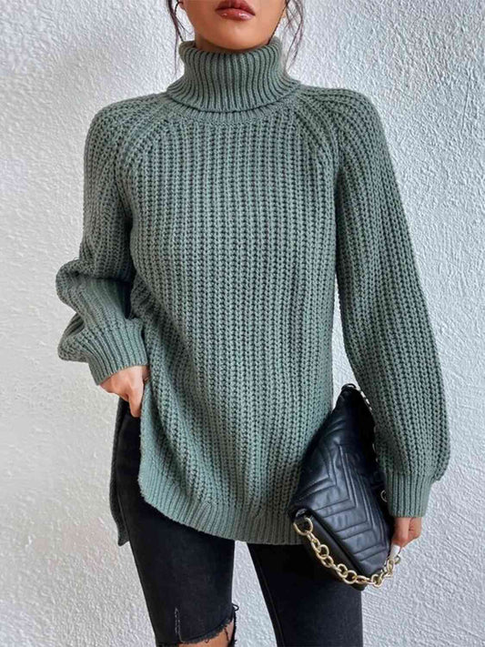 Pull fendu en tricot côtelé à col roulé pleine taille