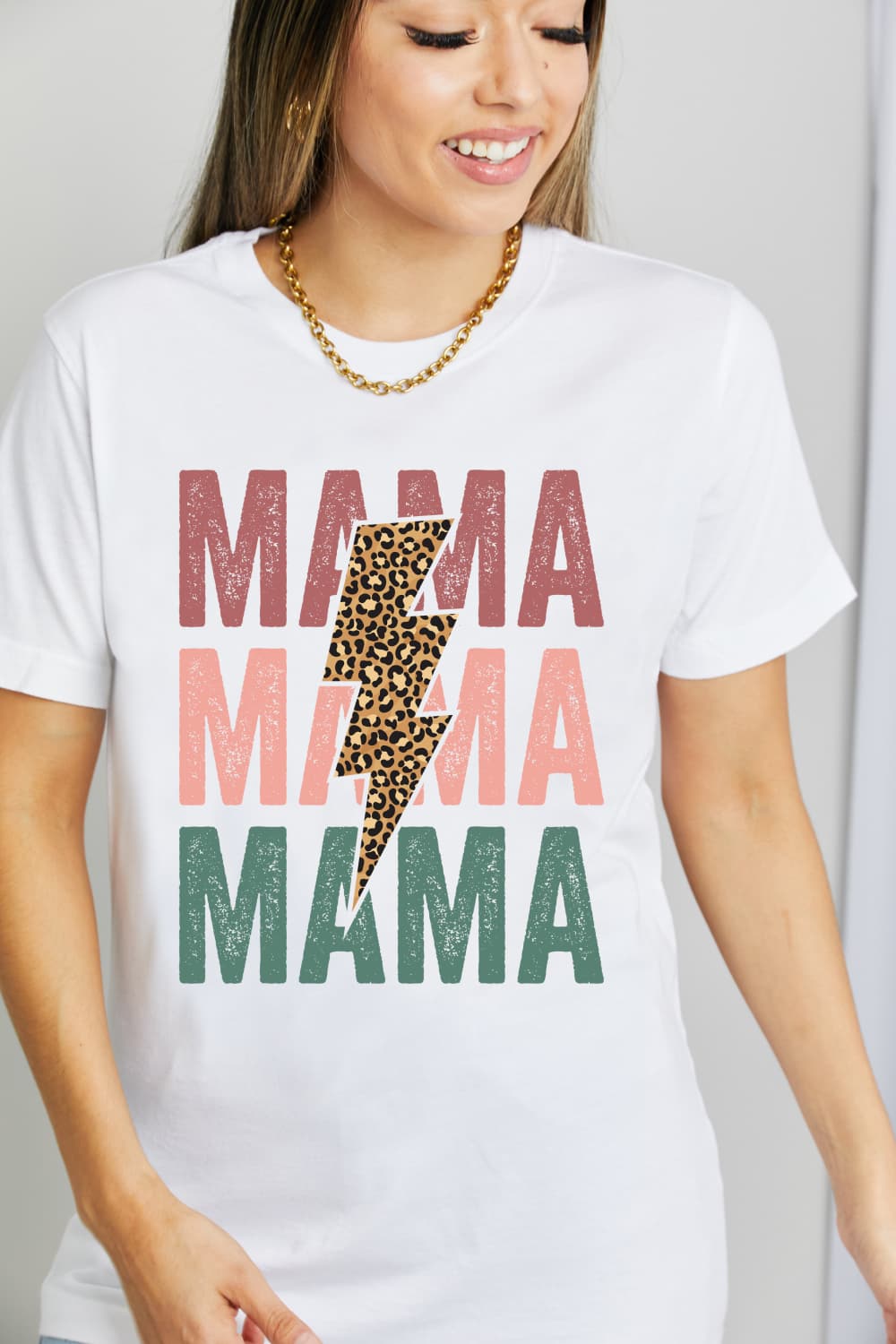 Camiseta de algodón con gráfico MAMA de talla grande de Simply Love