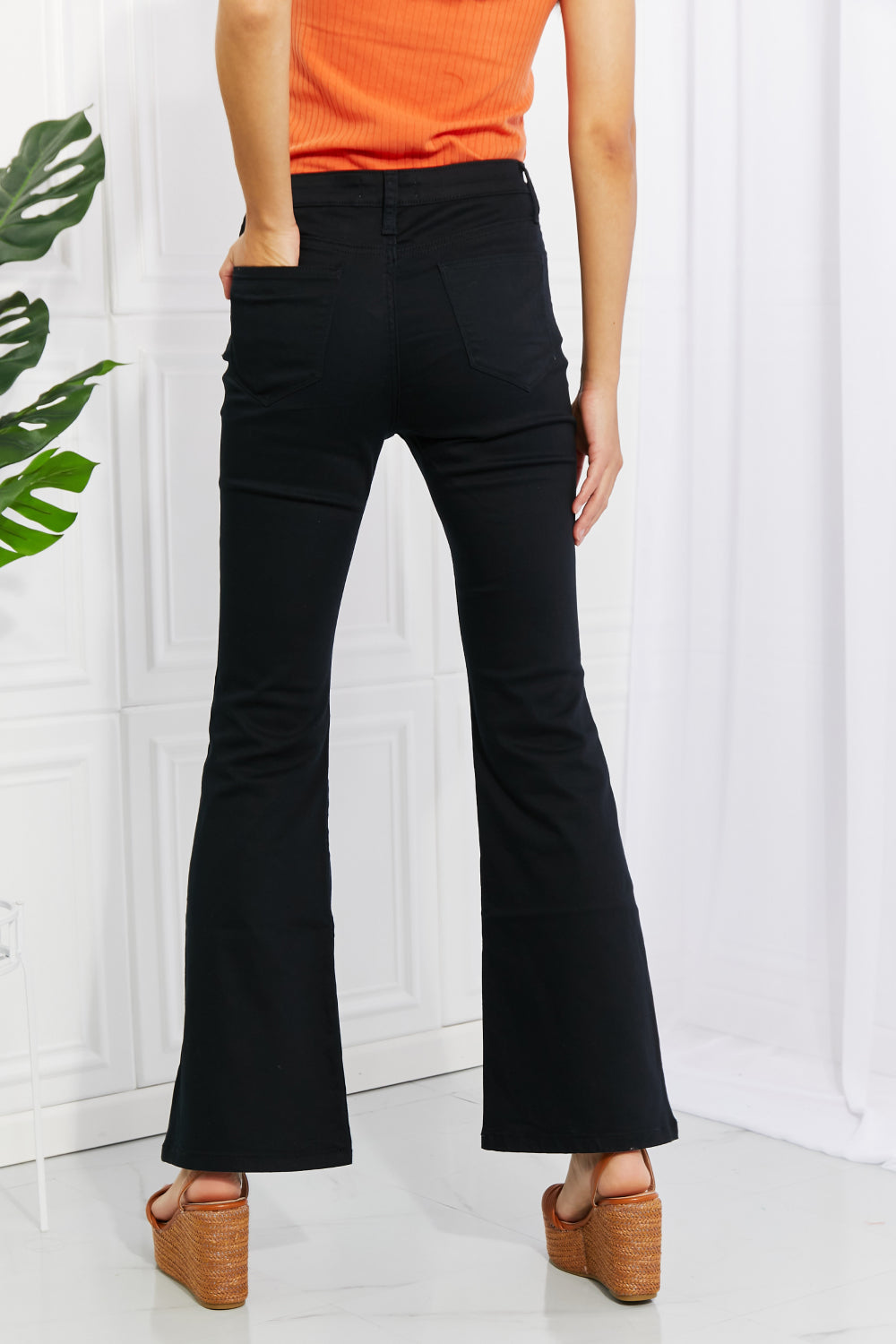 Jean bootcut taille haute Zenana Clementine pleine taille en noir