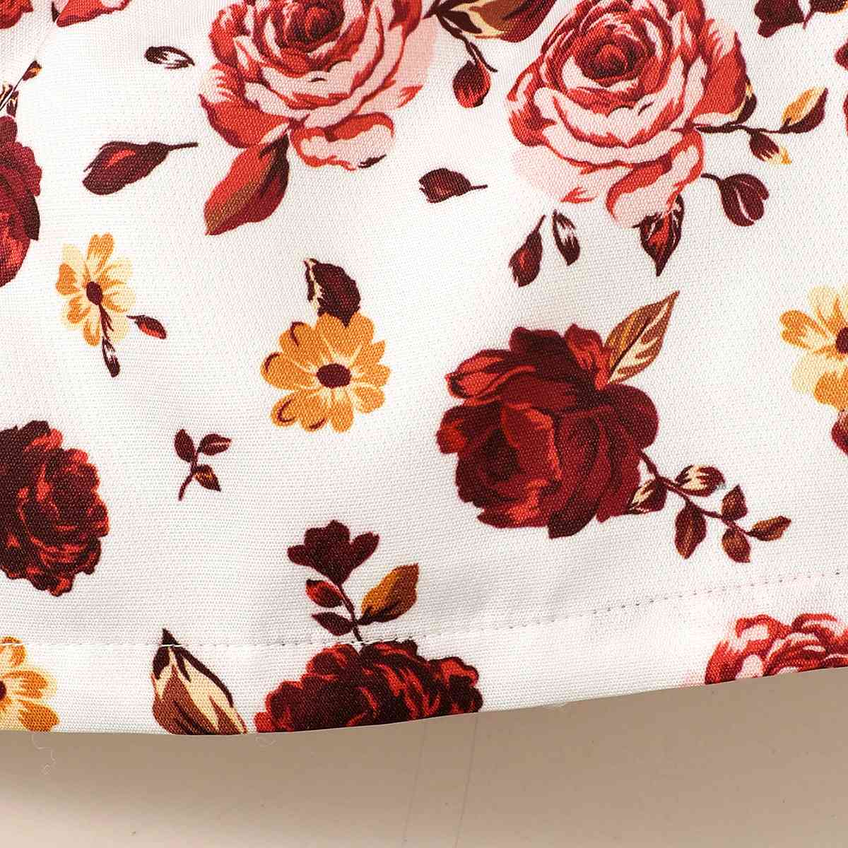 Robe courte ceinturée à imprimé floral