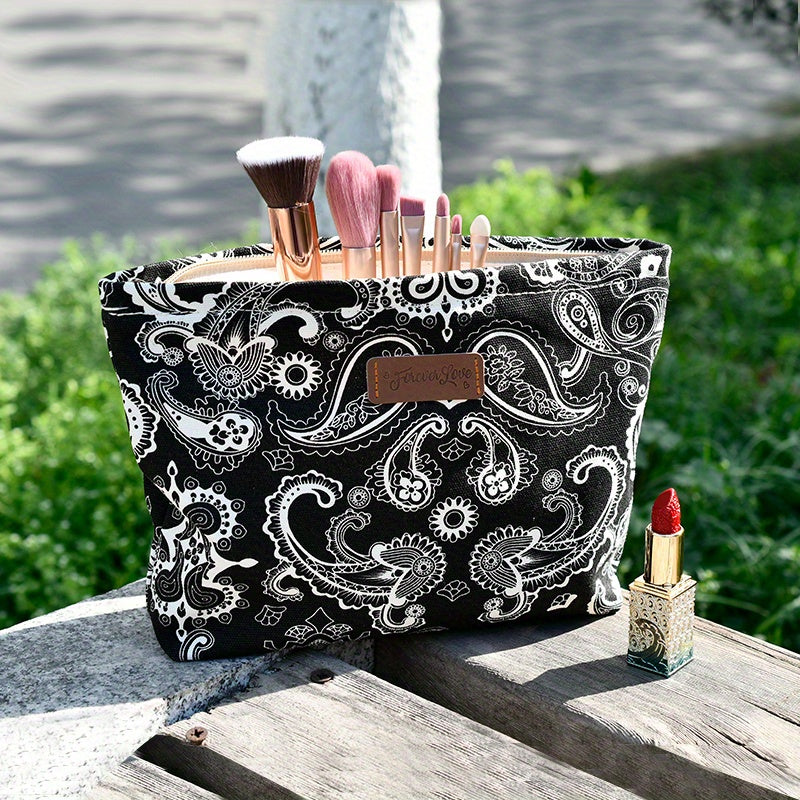 Stylish Leopard Print Makeup Bag - The Perfect Travel Cosmetic Pouch for Organizing Your Essentials!