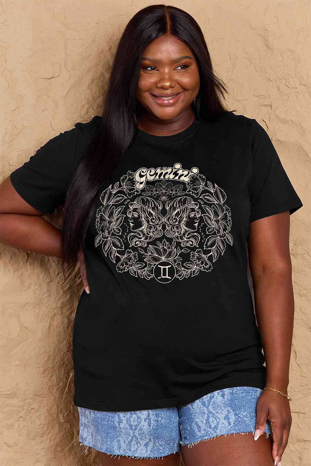 Simply Love GÉMEAUX pleine taille T-shirt graphique