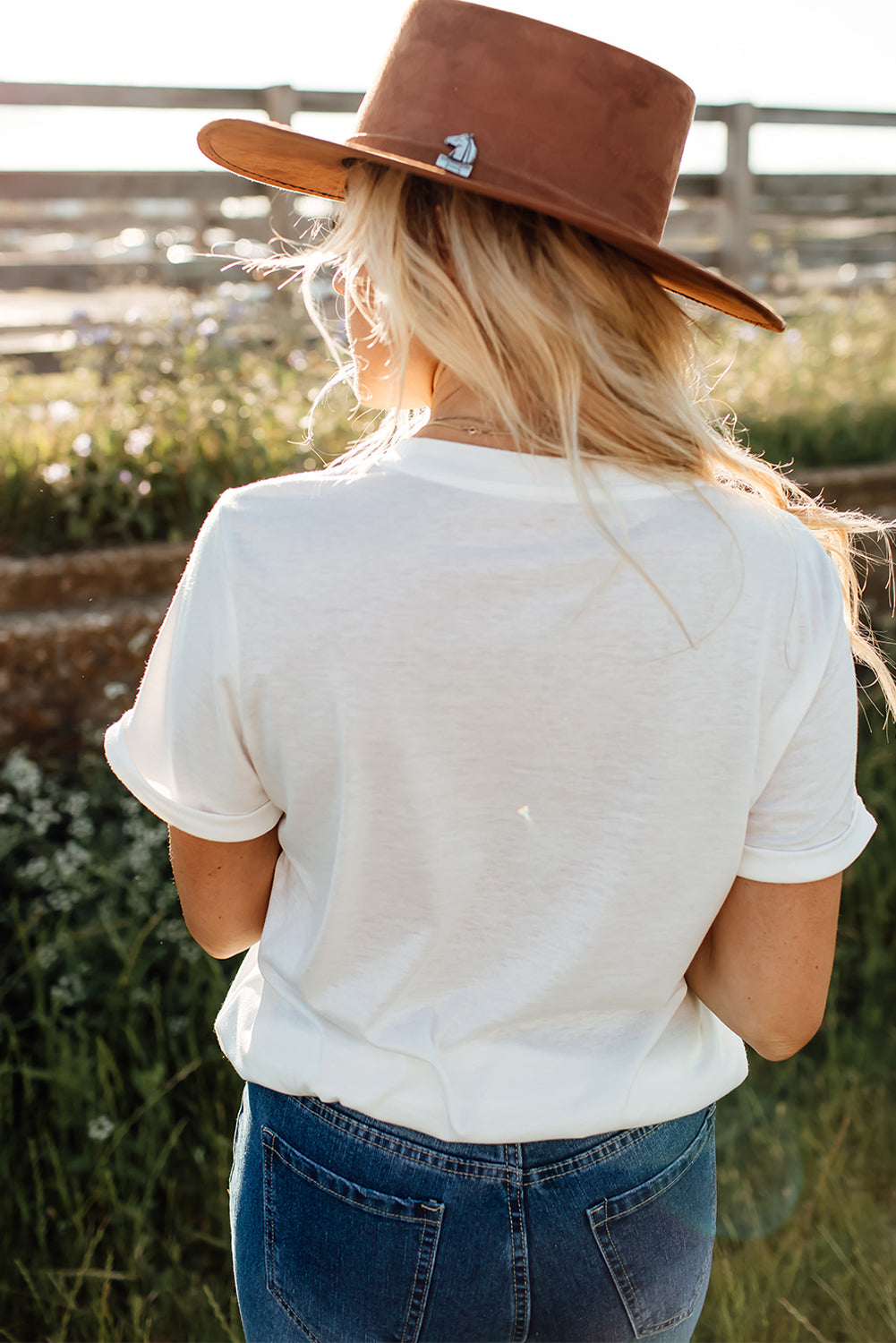 Camiseta con estampado gráfico y manga con puños y cuello redondo